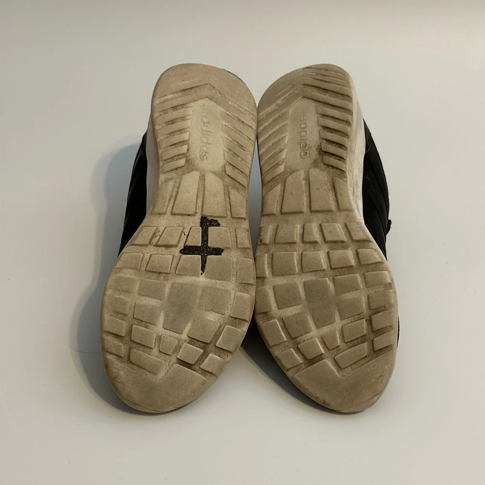 Adidas Cloudfoam Comfy Black Trainers Size 5.5 - Picture 2 of 7